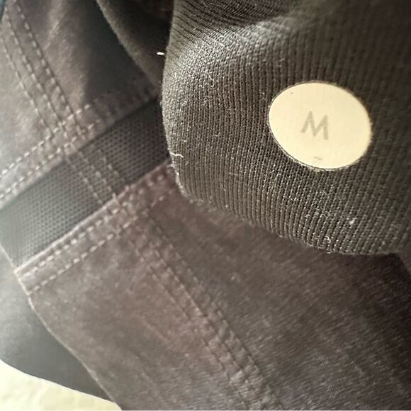 LULULEMON Athletic Shorts Men’s Medium Gym Casual Pockets - Picture 7 of 7